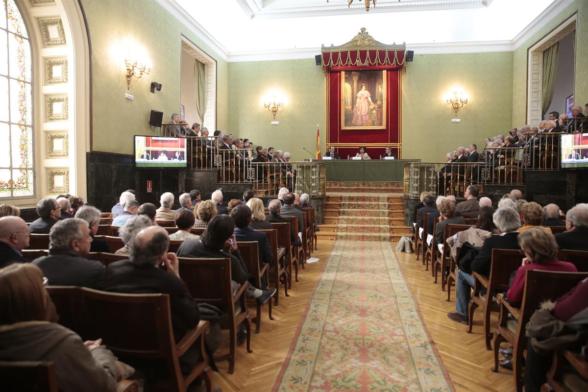 30/01/2019. Carmen Calvo participa en el homenaje a siete académicos represaliados tras la Guerra Civil. El acto de homenaje, en la Real Aca...